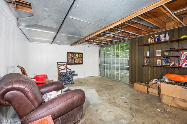2197 Thurmont Road, Akron, OH 44313