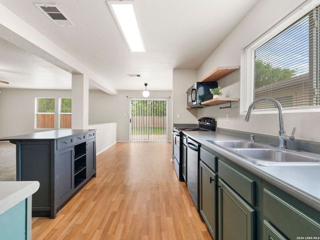 10034 Southern Sun, San Antonio, TX 78245