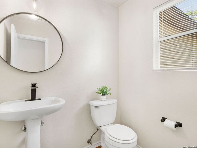 10034 Southern Sun, San Antonio, TX 78245