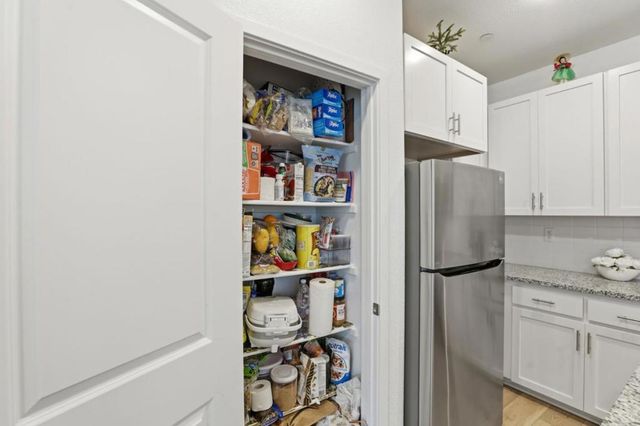 12185 Coal Creek Way, Rancho Cordova, CA 95742