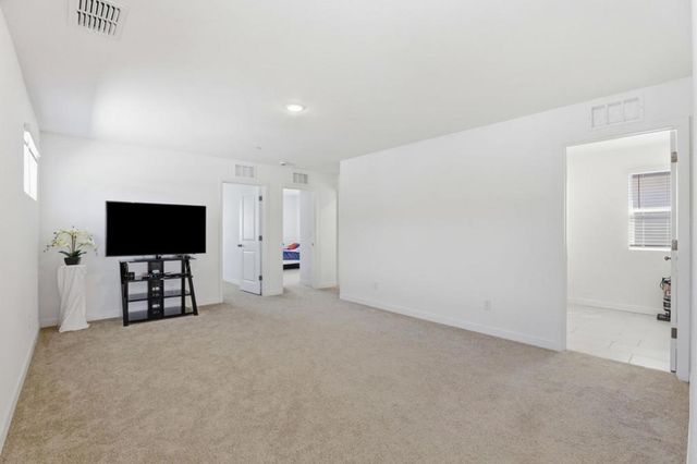 12185 Coal Creek Way, Rancho Cordova, CA 95742