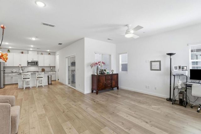 12185 Coal Creek Way, Rancho Cordova, CA 95742