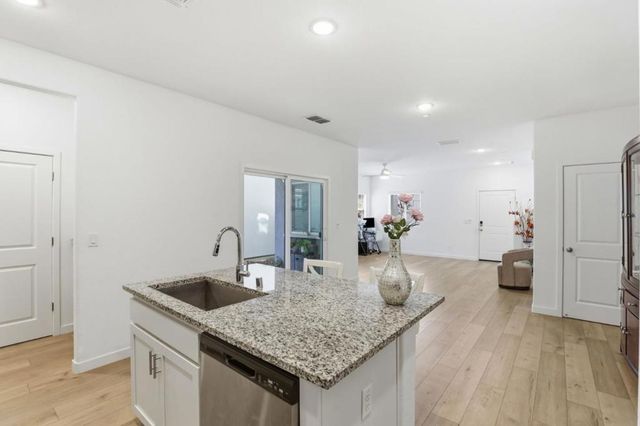 12185 Coal Creek Way, Rancho Cordova, CA 95742