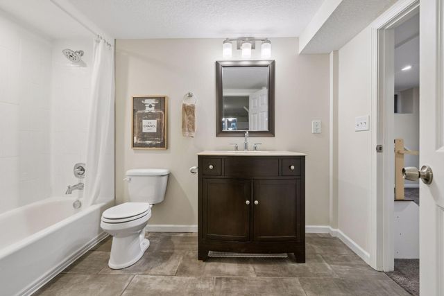 2134 Scheffer Avenue, Saint Paul, MN 55116