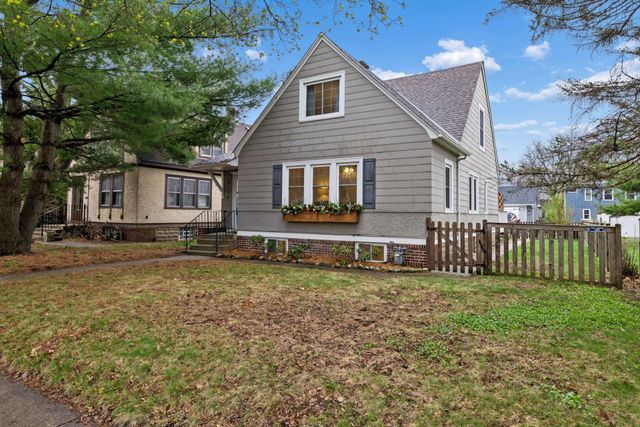 2134 Scheffer Avenue, Saint Paul, MN 55116