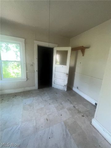 8306 Maryland Avenue, Cleveland, OH 44105