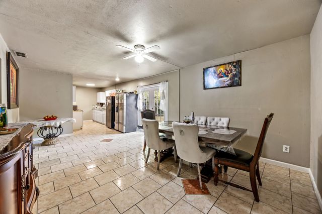 1513 Glynn Oaks Drive, Arlington, TX 76010