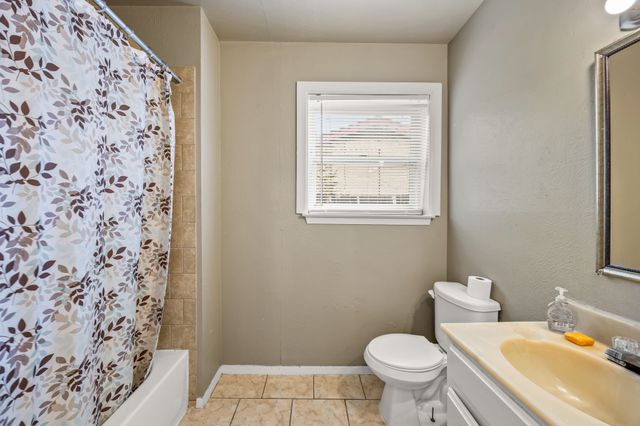 1513 Glynn Oaks Drive, Arlington, TX 76010