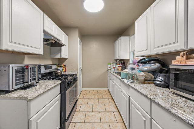 1513 Glynn Oaks Drive, Arlington, TX 76010