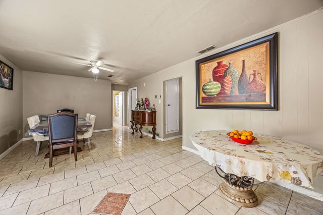 1513 Glynn Oaks Drive, Arlington, TX 76010