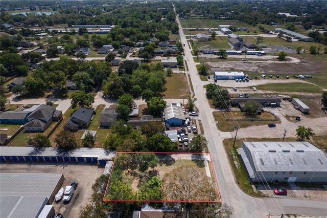 14807 Wagon Trail Road, Pearland, TX 77584