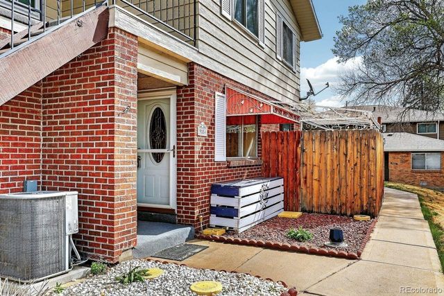 9854 Appletree Place, Thornton, CO 80260