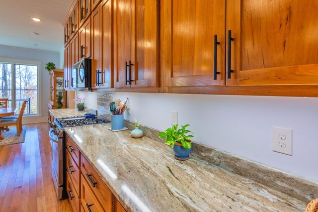 2770 Bluffview Drive, Dunlap, TN 37327