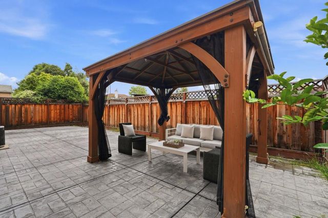 374 Marquetry Court, San Jose, CA 95116
