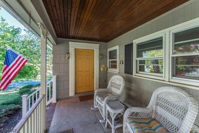 11 Cresthill Rd, Verona Twp., NJ 07044