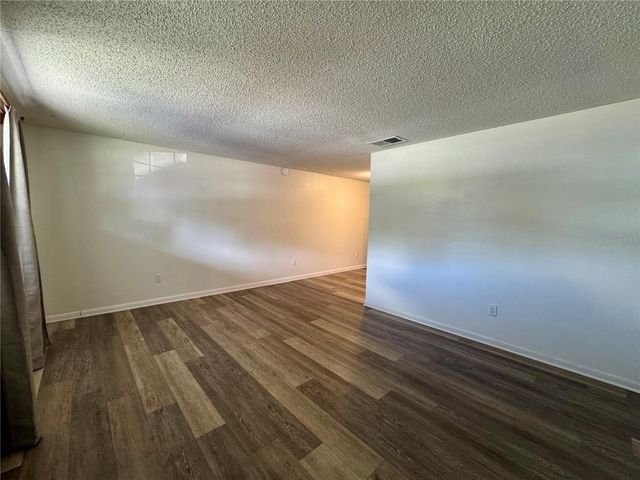 1004 MELROSE STREET B, Seffner, FL 33584