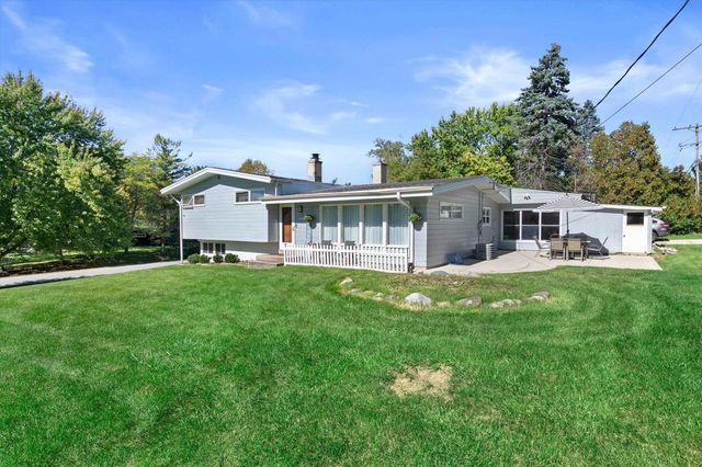 14430 Hyland DRIVE, Brookfield, WI 53005
