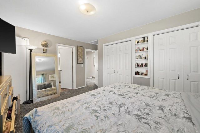 14430 Hyland DRIVE, Brookfield, WI 53005