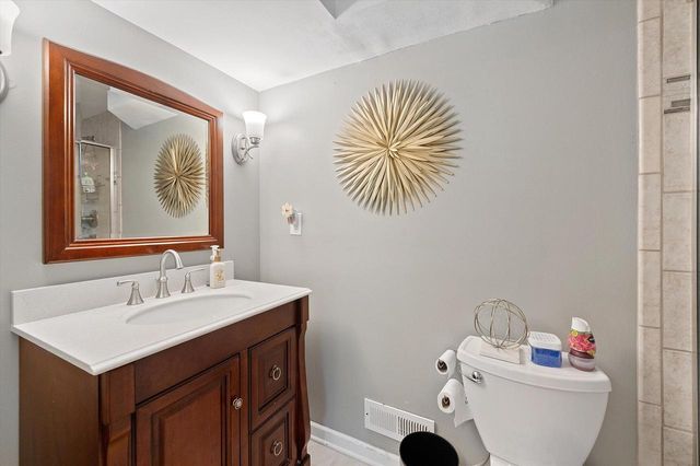 14430 Hyland DRIVE, Brookfield, WI 53005