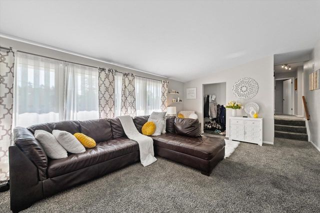14430 Hyland DRIVE, Brookfield, WI 53005
