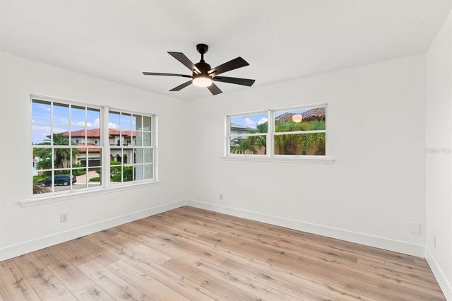 461 PALM ISLAND NE, Clearwater Beach, FL 33767