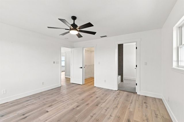 461 PALM ISLAND NE, Clearwater Beach, FL 33767
