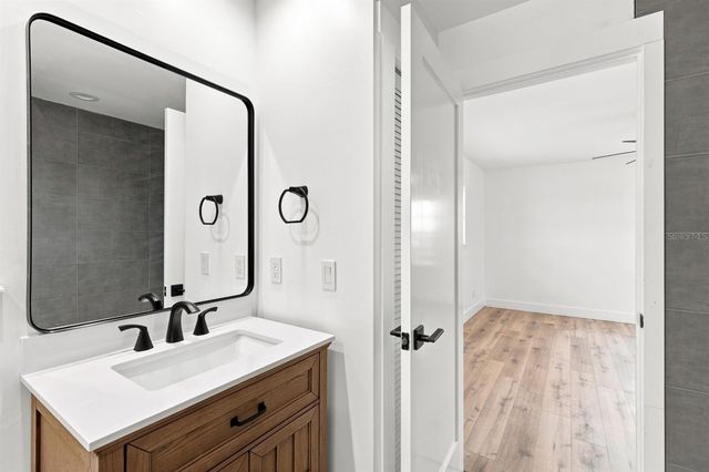 461 PALM ISLAND NE, Clearwater Beach, FL 33767