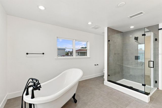 461 PALM ISLAND NE, Clearwater Beach, FL 33767