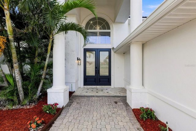 461 PALM ISLAND NE, Clearwater Beach, FL 33767