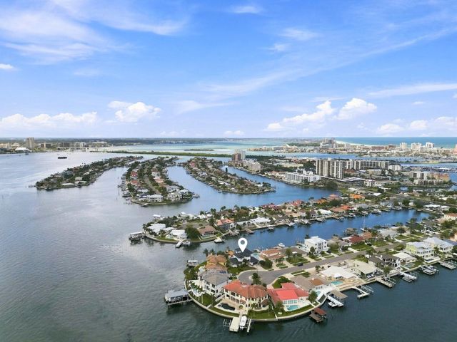 461 PALM ISLAND NE, Clearwater Beach, FL 33767