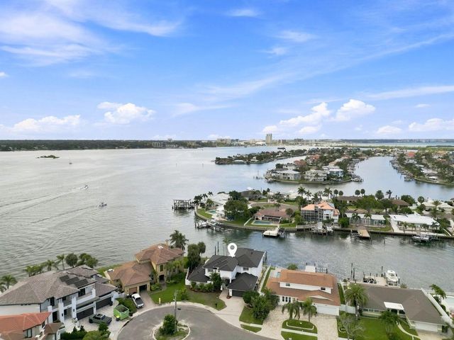461 PALM ISLAND NE, Clearwater Beach, FL 33767