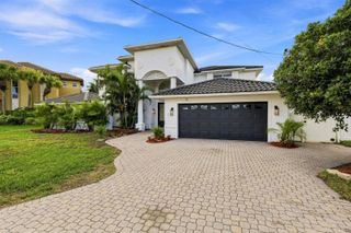 461 PALM ISLAND NE, Clearwater Beach, FL 33767
