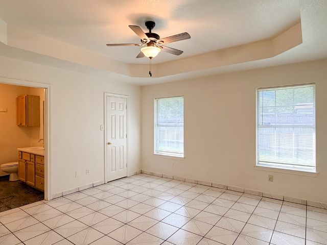1202 Spell Avenue, Cleburne, TX 76033