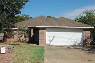 1202 Spell Avenue, Cleburne, TX 76033