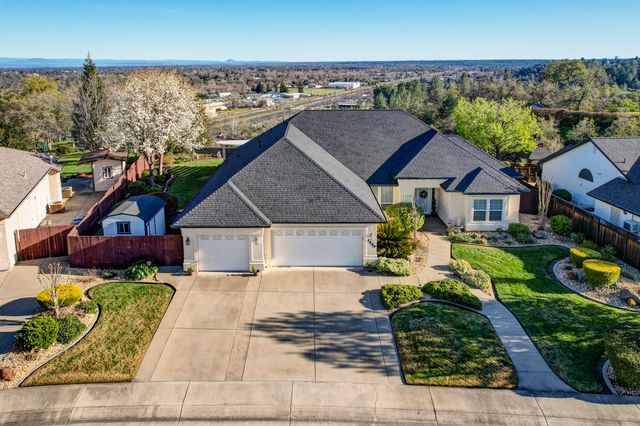 3859 Sea Lavender Court, Redding, CA 96001