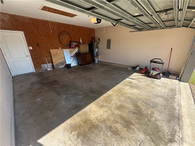 3202 Bordeaux Dr, Corpus Christi, TX 78414