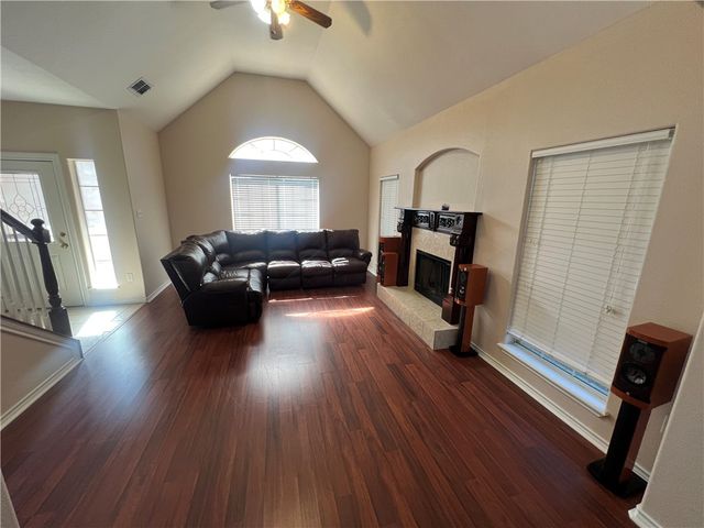 3202 Bordeaux Dr, Corpus Christi, TX 78414