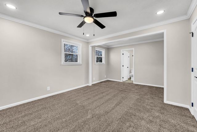 139 W Regent Dr, Clarksville, TN 37043