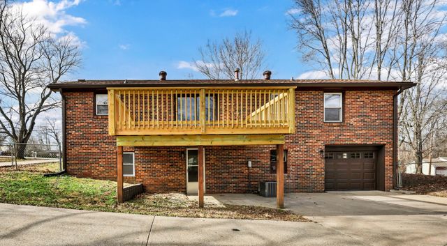 139 W Regent Dr, Clarksville, TN 37043