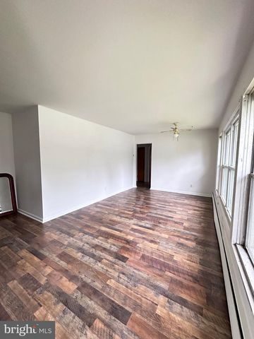 238 S GOVERNORS BLVD, Dover, DE 19901