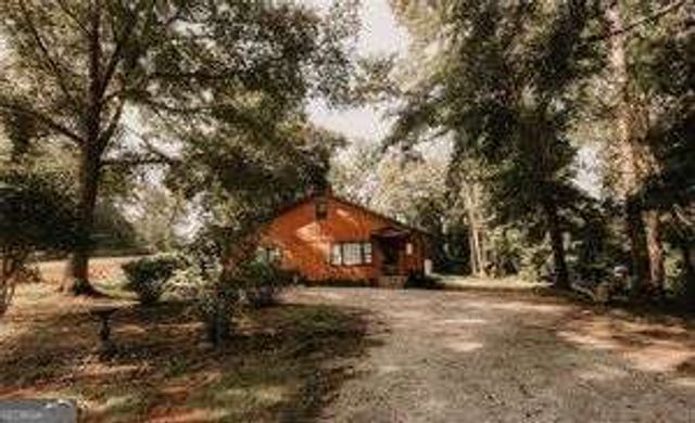 218 E East Bonacre Road, Cataula, GA 31804