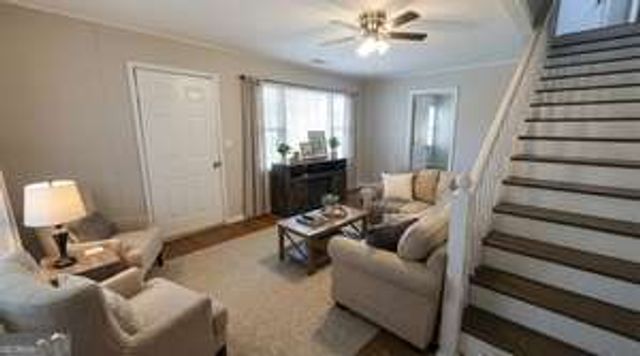 218 E East Bonacre Road, Cataula, GA 31804