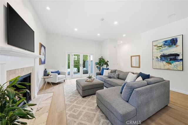 718 S Catalina 4, Redondo Beach, CA 90277