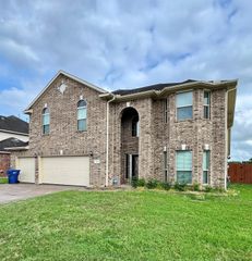 3212 El Camino Street, Bay City, TX 77414