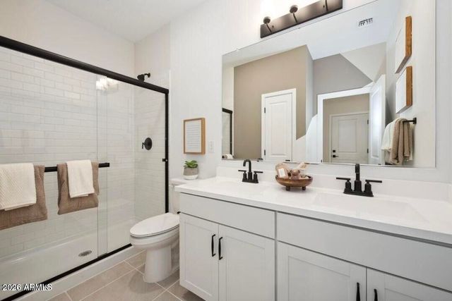 7964 W SANDS Road NW, Glendale, AZ 85303