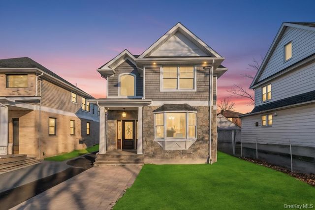 141 Emerson Avenue, Floral Park, NY 11001