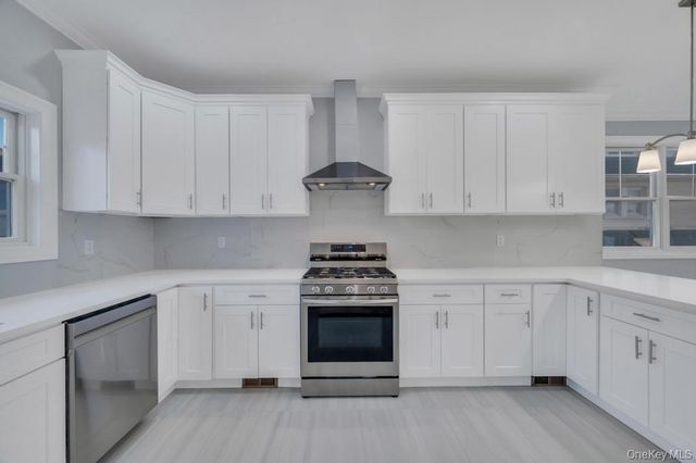 141 Emerson Avenue, Floral Park, NY 11001