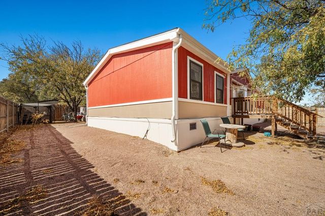 88 E Hemlock Dr, Pueblo West, CO 81007