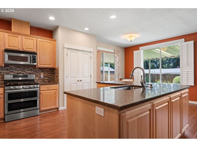 4704 Ne 128TH Ct, Vancouver, WA 98682