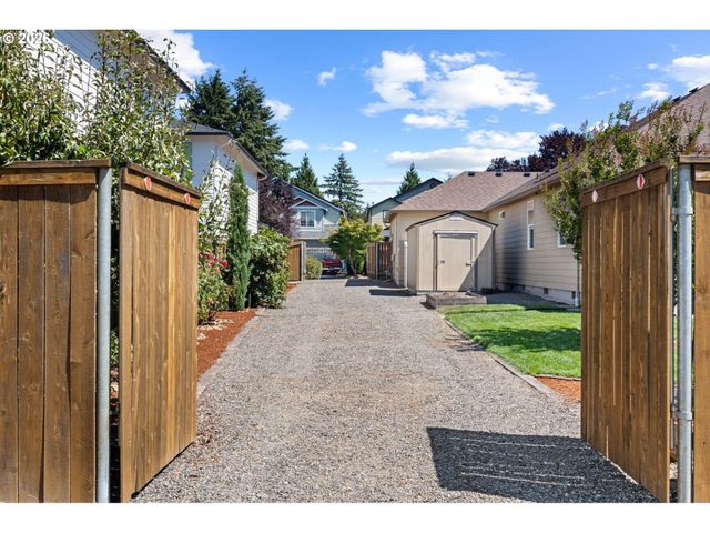 4704 Ne 128TH Ct, Vancouver, WA 98682